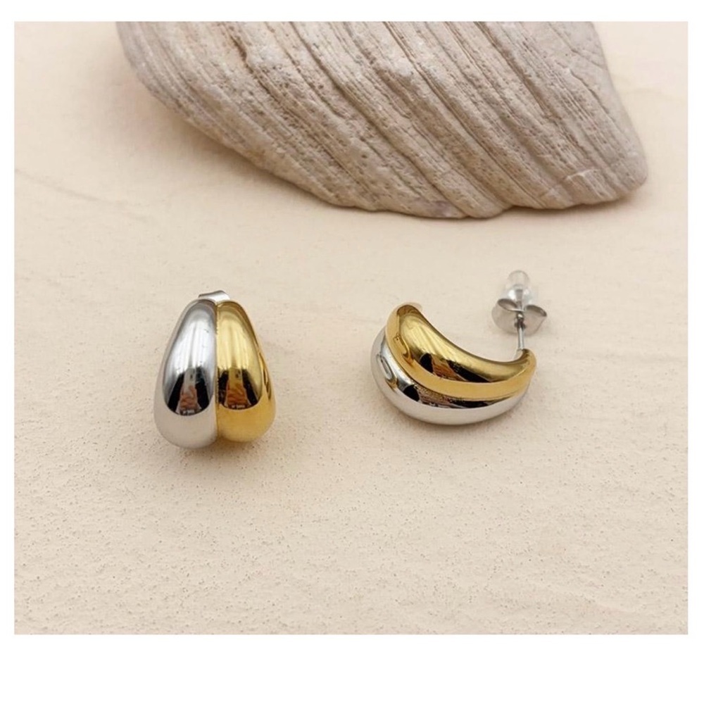 Elegant Two-Tone Hoop Earrings